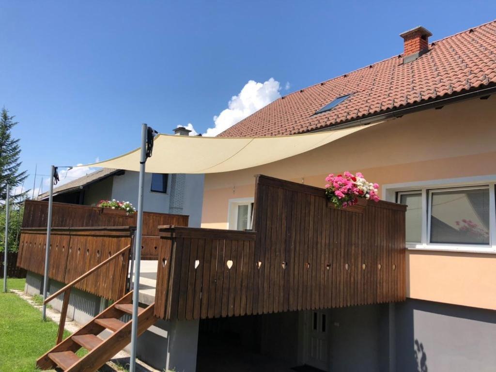 Apartma Kreda Mojstrana Ngoại thất bức ảnh